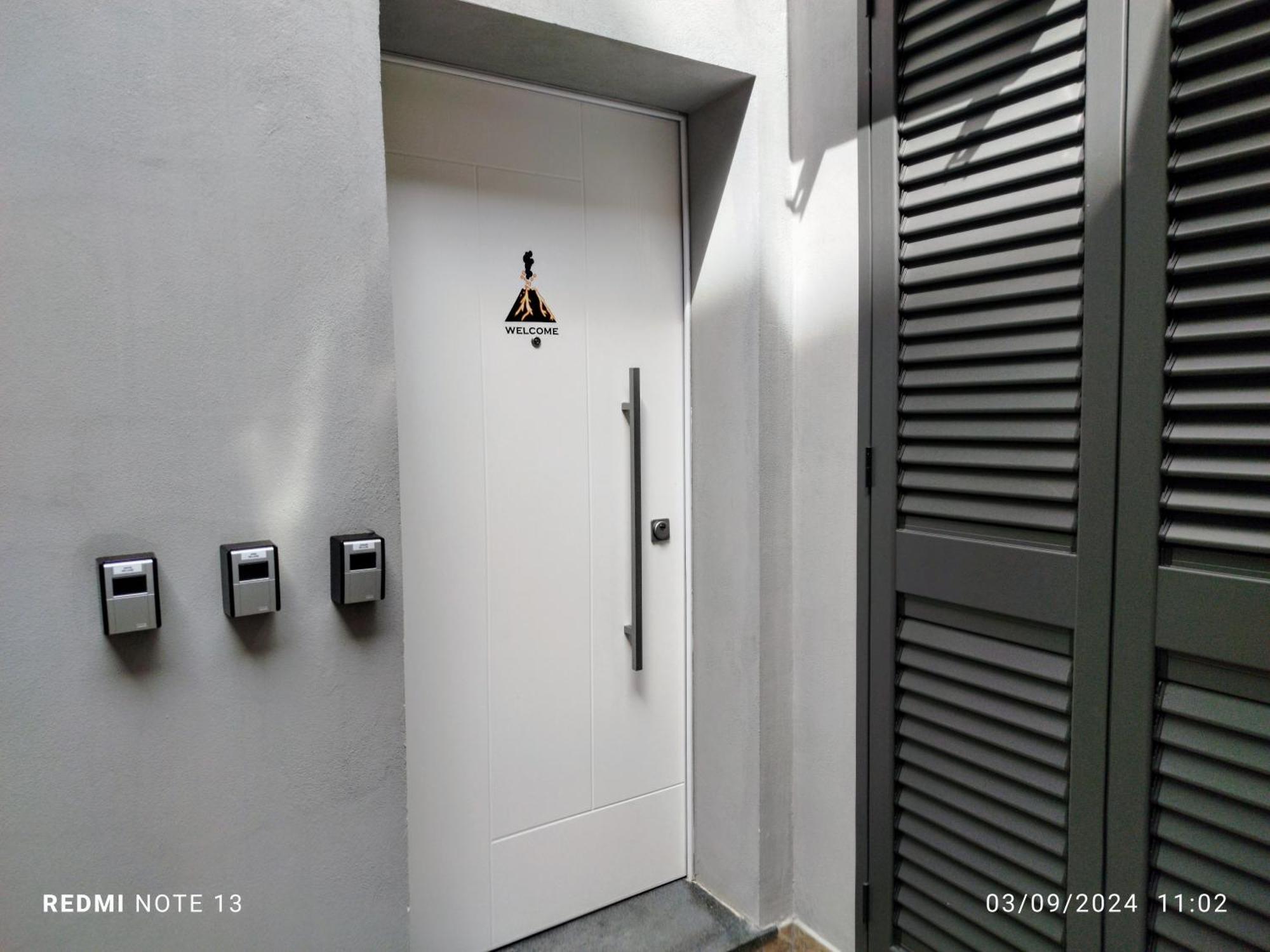 Laviko Holiday House คาตาเนีย ภายนอก รูปภาพ