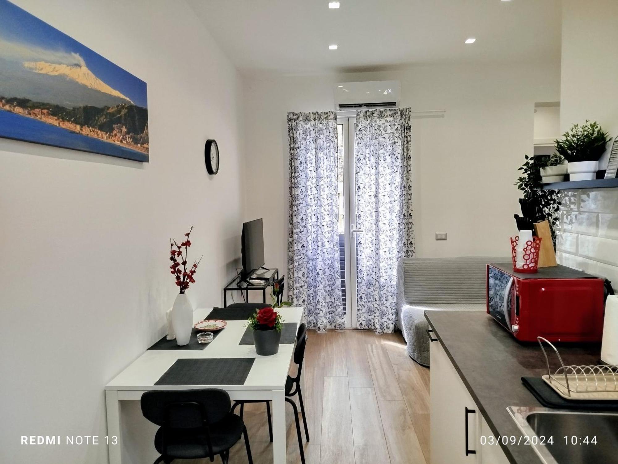 Laviko Holiday House คาตาเนีย ภายนอก รูปภาพ